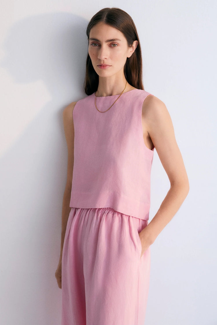 The New Society Hera Top hibiscus